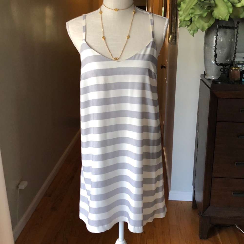 Staple dress